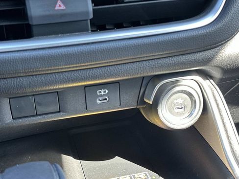 Used 2025 Toyota Grand Highlander FWD image 39