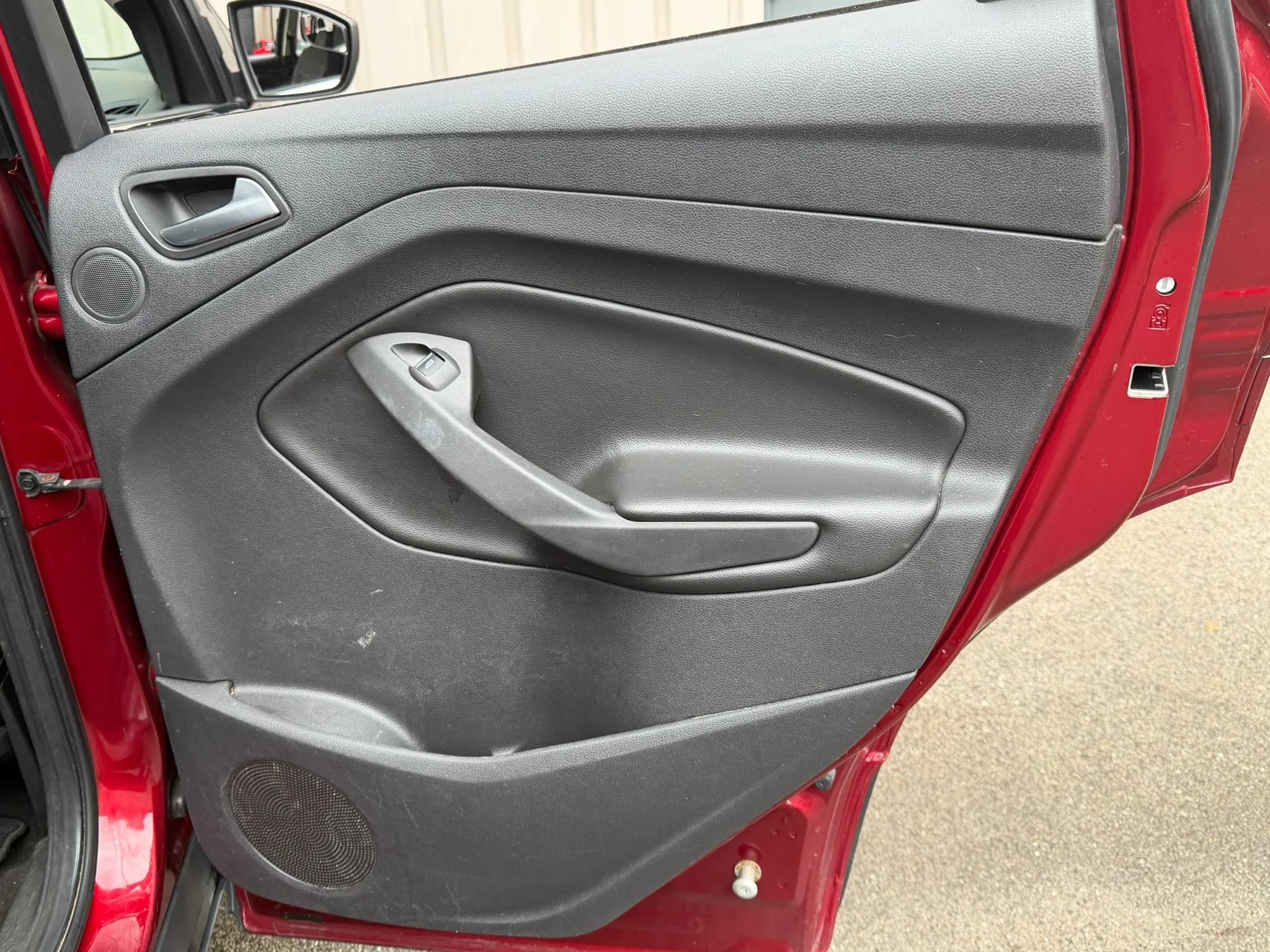 Used 2014 Ford Escape SE w/ Equipment Group 201A FWD image 18
