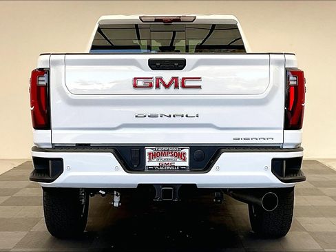 New 2026 GMC Sierra 2500 Denali w/ Denali Reserve Package image 3