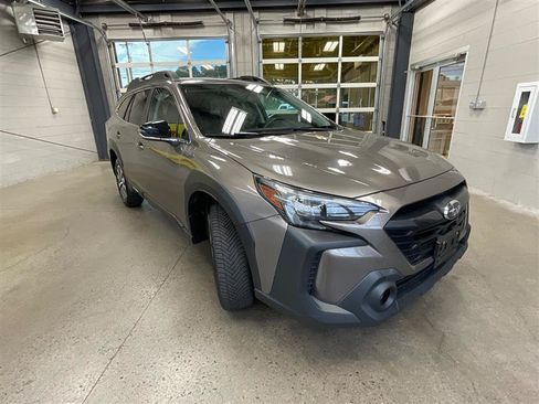 Used 2023 Subaru Outback Premium AWD/4WD image 7