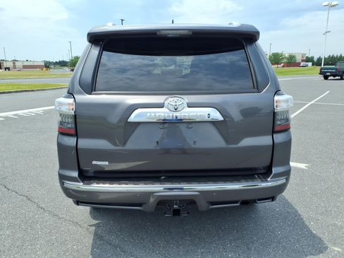Used 2016 Toyota 4Runner Limited AWD/4WD image 5