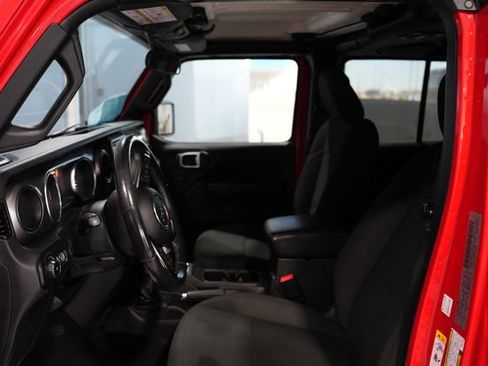 Used 2019 Jeep Wrangler Unlimited Sport S image 13