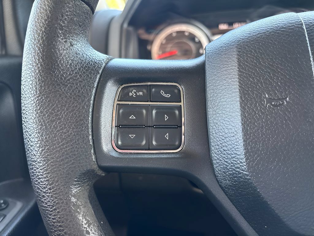 Used 2018 RAM 1500 Express RWD image 10