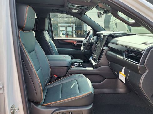 New 2026 GMC Yukon XL AT4 w/ AT4 Premium Plus Package AWD/4WD image 45