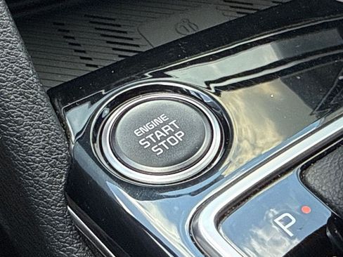 Used 2024 Kia Sportage EX FWD image 27