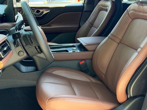 New 2026 Lincoln Aviator Reserve AWD/4WD image 23