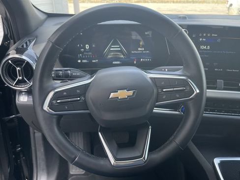 Used 2025 Chevrolet Equinox LT w/ Convenience Package II AWD/4WD image 14