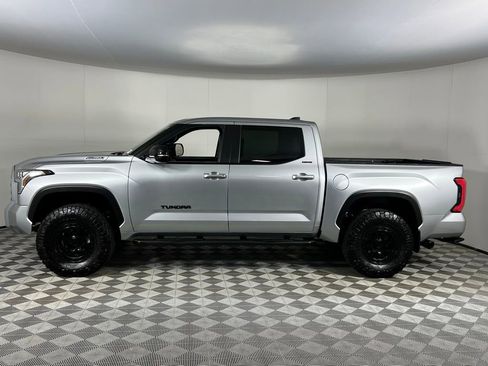 Used 2025 Toyota Tundra Limited image 9