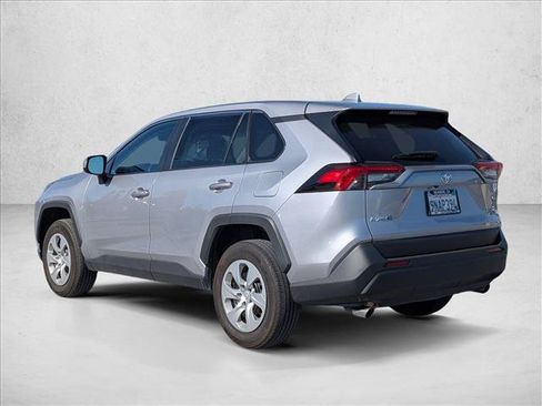 Used 2024 Toyota RAV4 LE AWD/4WD image 7