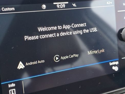 Used 2022 Volkswagen Atlas SEL image 11