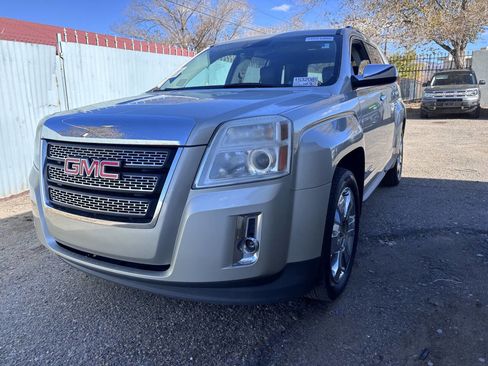 Used 2015 GMC Terrain SLT w/ Cargo Package image 3