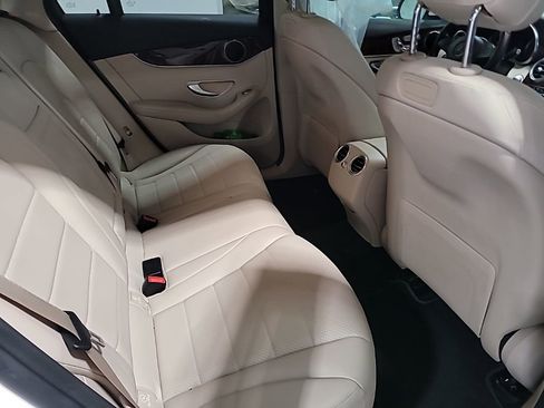 Used 2018 Mercedes-Benz GLC 300 image 13