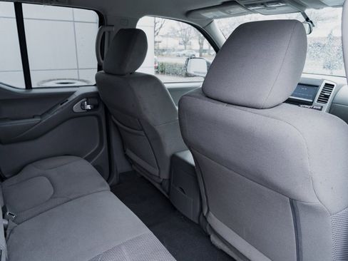 Used 2019 Nissan Frontier SV image 24