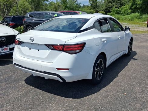 Used 2025 Nissan Sentra SV w/ All-Weather Package FWD image 9