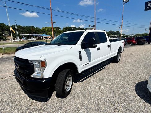 Used 2022 Ford F250 XL w/ Power Equipment Group AWD/4WD image 6
