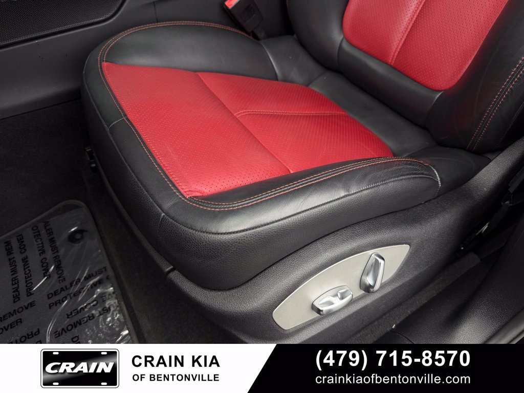 Used 2021 Porsche Macan AWD/4WD image 23