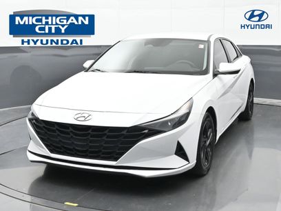 Used 2022 Hyundai Elantra SEL w/ Preferred Accessory Package