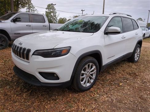 Used 2020 Jeep Cherokee Latitude image 3