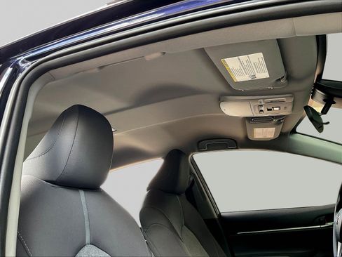 Used 2021 Toyota Camry LE FWD image 26