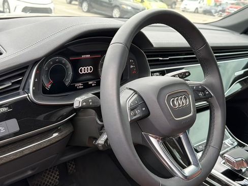Used 2023 Audi Q8 Premium Plus image 15