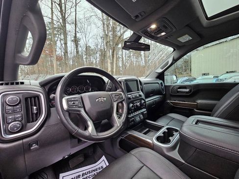 Used 2022 Chevrolet Silverado 1500 RST image 18