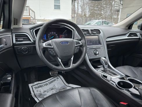 Used 2013 Ford Fusion Titanium w/ Titanium Driver Assist Pkg image 31