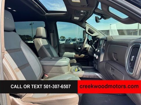 Used 2020 GMC Sierra 2500 Denali w/ Denali Ultimate Package AWD/4WD image 11