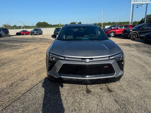 Used 2024 Chevrolet Blazer EV RS AWD/4WD image 2