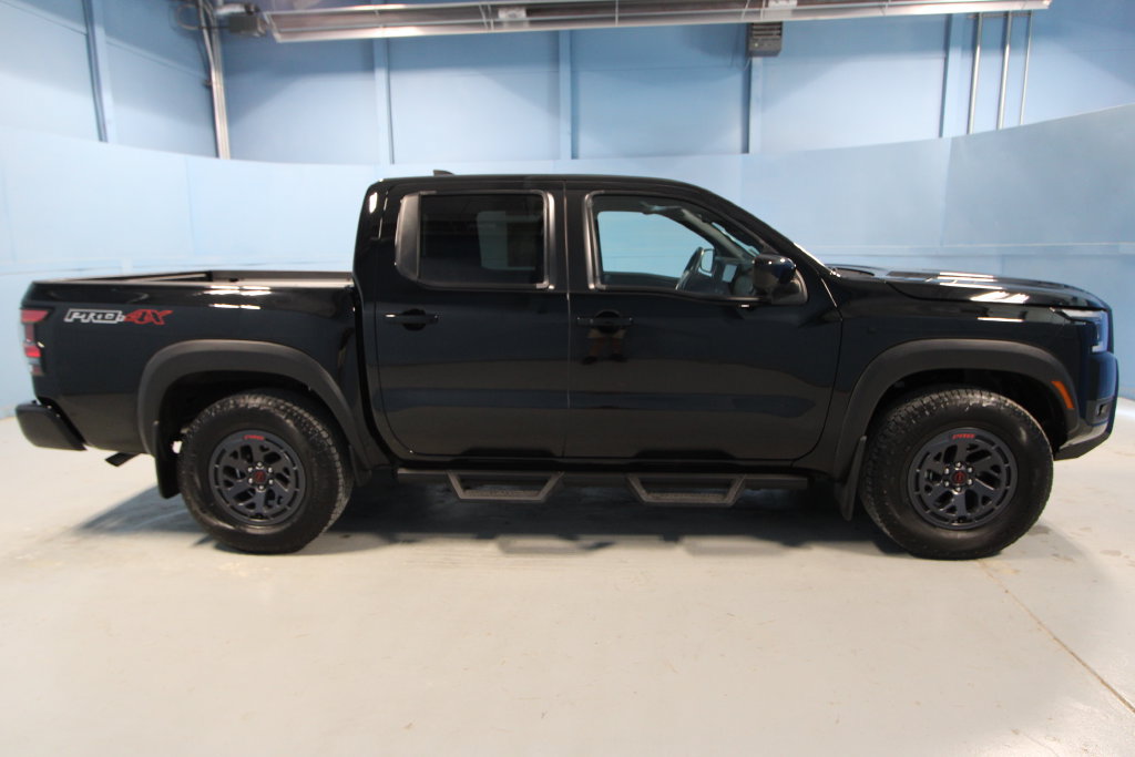 Used 2025 Nissan Frontier PRO-4X w/ Pro Premium Package AWD/4WD image 37