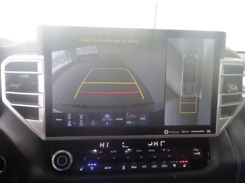 Used 2022 Toyota Tundra Platinum image 12