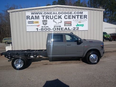 New 2026 RAM 4500 Laramie w/ Laramie Trim Package image 2