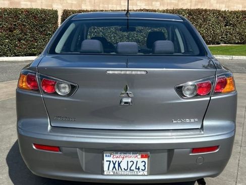 Used 2017 Mitsubishi Lancer Sedan image 4