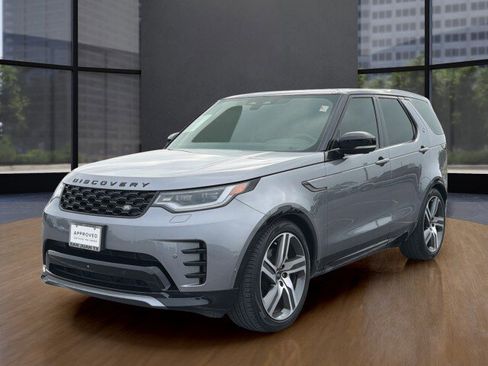 Used 2024 Land Rover Discovery Dynamic SE AWD/4WD image 12