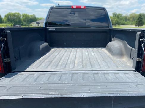 Used 2015 RAM 1500 Laramie w/ Convenience Group AWD/4WD image 9