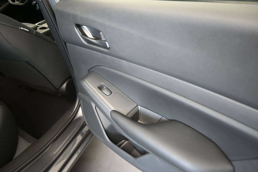 Used 2025 Nissan Altima 2.5 S FWD image 21