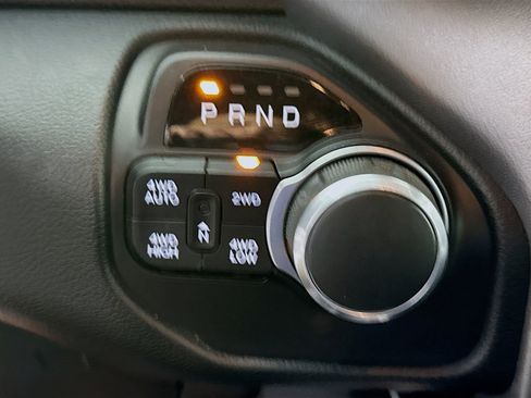 Used 2019 RAM 1500 Big Horn AWD/4WD image 20