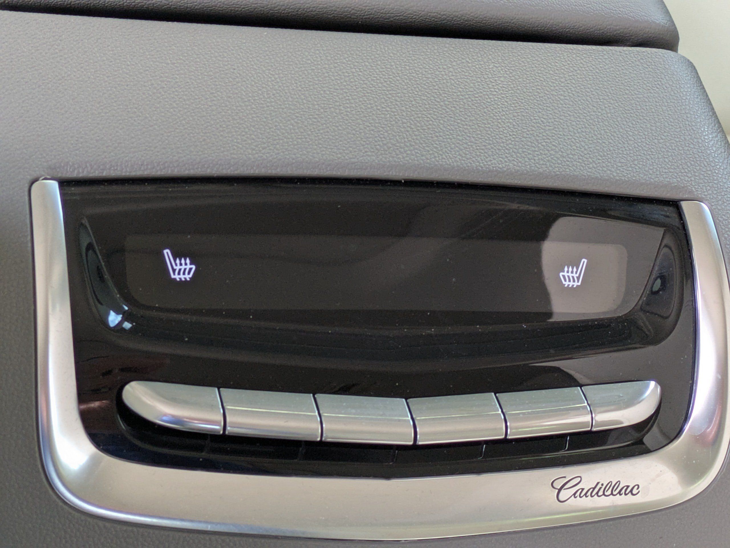 Used 2023 Cadillac XT6 Premium Luxury w/ Technology Package FWD image 20