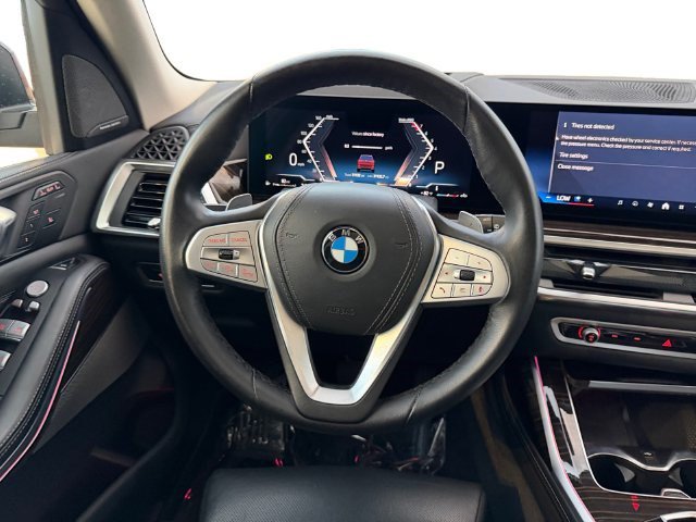 Used 2026 BMW X7 xDrive40i AWD/4WD image 13