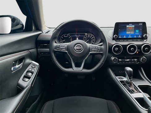 Used 2025 Nissan Sentra SR image 21