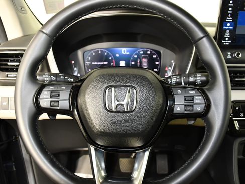 Certified 2026 Honda Pilot image 19