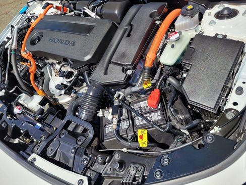 Certified 2025 Honda Civic Sport image 9