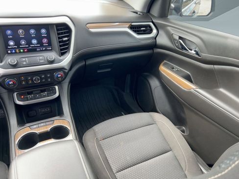 Certified 2023 GMC Acadia SLE w/ Driver Convenience Package image 29