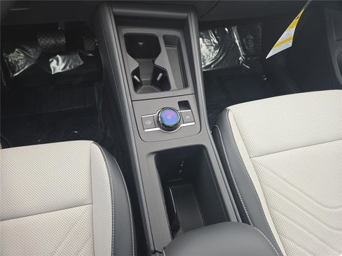 New 2026 Volkswagen Tiguan SE image 21