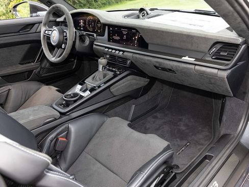 Used 2026 Porsche 911 GT3 RWD image 50