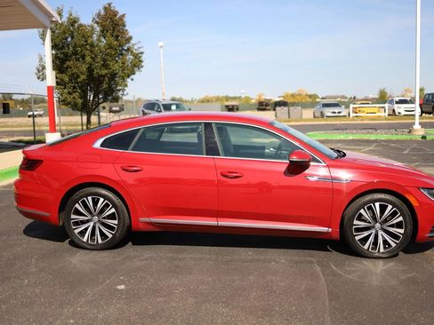 Used 2019 Volkswagen Arteon SE image 4