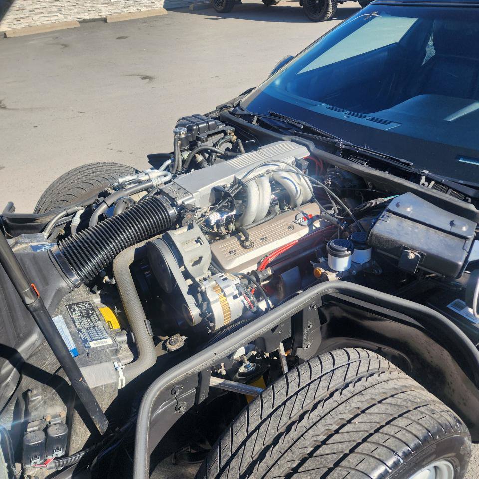 Used 1990 Chevrolet Corvette Coupe RWD image 14