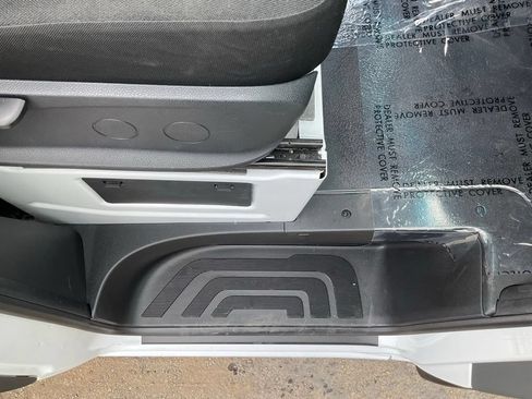 Used 2022 Mercedes-Benz Sprinter 2500 image 36