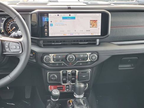 New 2026 Jeep Wrangler Unlimited Rubicon image 19