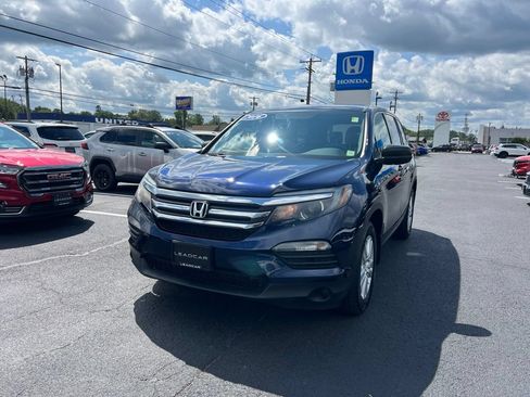 Used 2016 Honda Pilot LX image 1