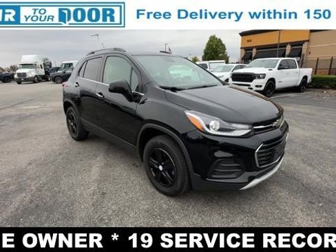 Used 2019 Chevrolet Trax LT w/ LT Convenience Package image 40